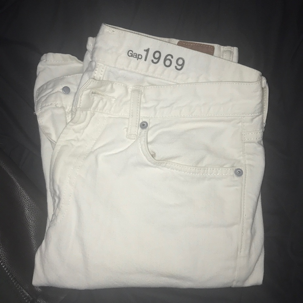 Slim white pants